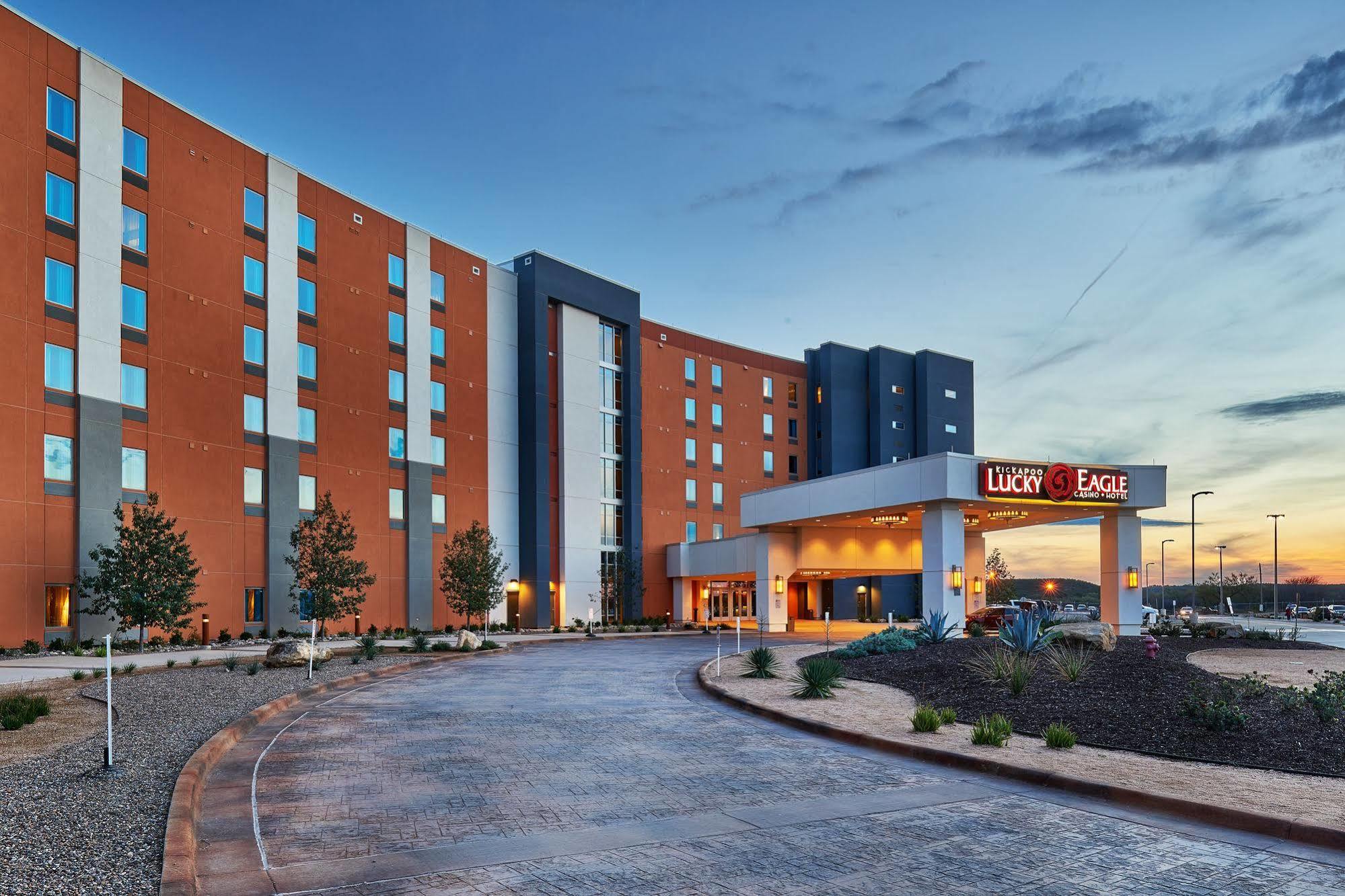 Kickapoo Lucky Eagle Casino Hotel إيغل باس المظهر الخارجي الصورة